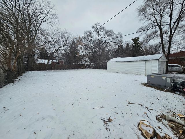 20737 NUMMER Street, Warren, MI 48089