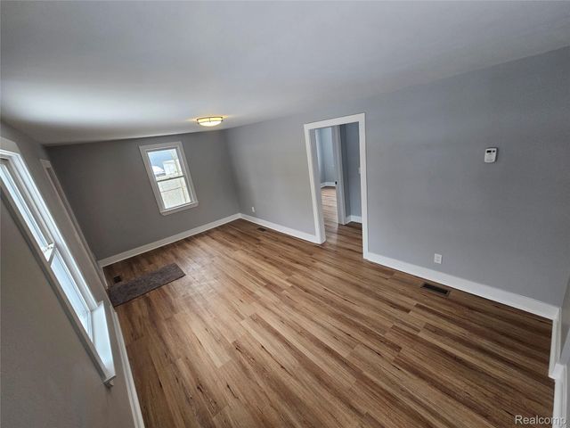 20737 NUMMER Street, Warren, MI 48089