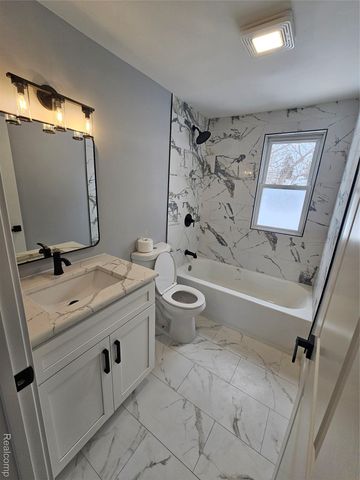 20737 NUMMER Street, Warren, MI 48089