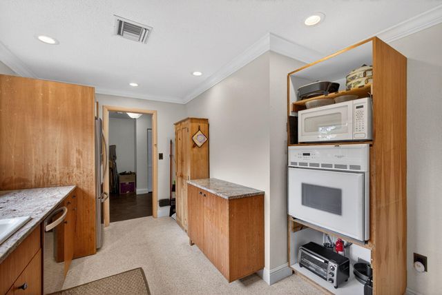 601 Evelyn Court, West Palm Beach, FL 33413