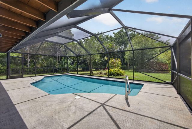 601 Evelyn Court, West Palm Beach, FL 33413