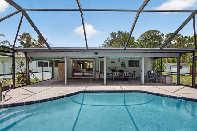 601 Evelyn Court, West Palm Beach, FL 33413