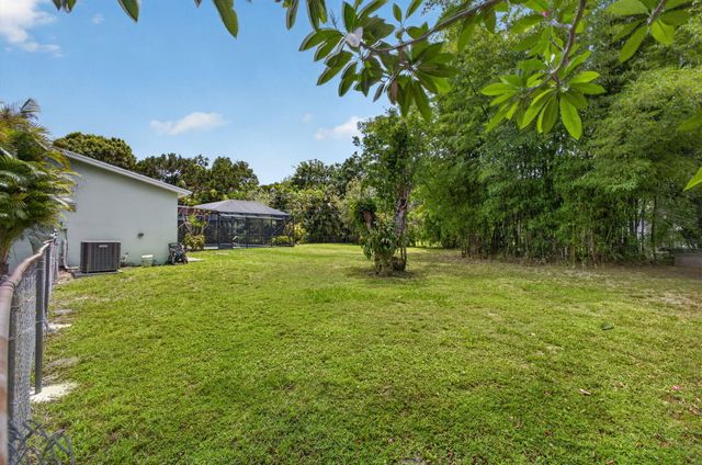 601 Evelyn Court, West Palm Beach, FL 33413
