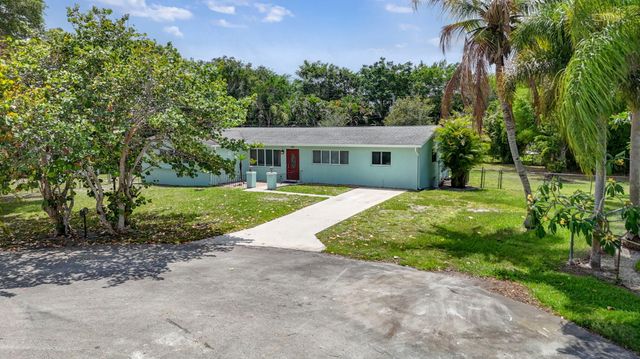 601 Evelyn Court, West Palm Beach, FL 33413
