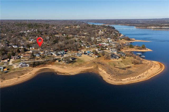 16557 Ivy Lane, Rogers, AR 72756