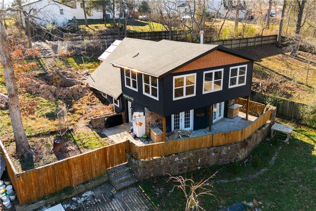 16557 Ivy Lane, Rogers, AR 72756