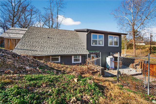 16557 Ivy Lane, Rogers, AR 72756