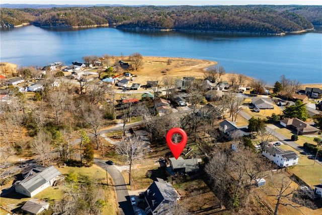 16557 Ivy Lane, Rogers, AR 72756