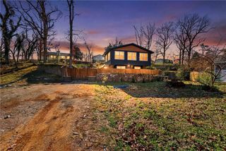 16557 Ivy Lane, Rogers, AR 72756