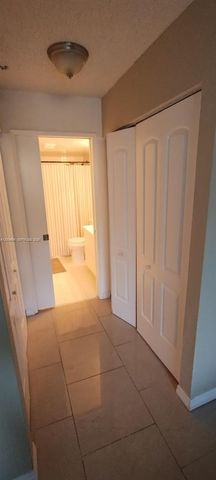 111 Yacht Club Way 107, Hypoluxo, FL 33462