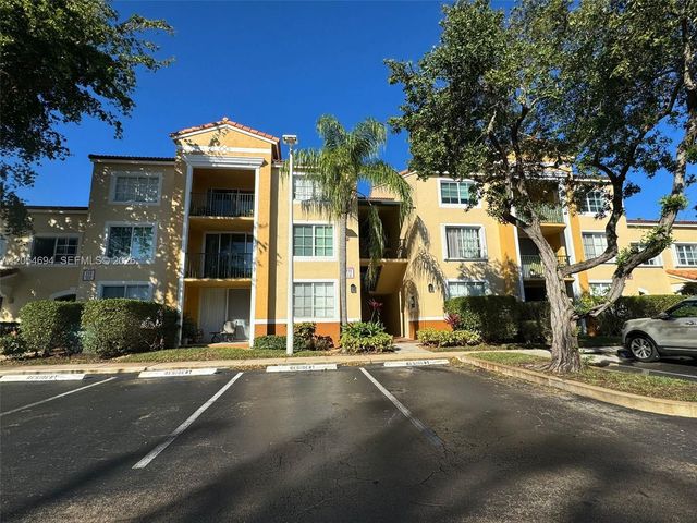 111 Yacht Club Way 107, Hypoluxo, FL 33462