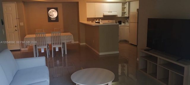 111 Yacht Club Way 107, Hypoluxo, FL 33462