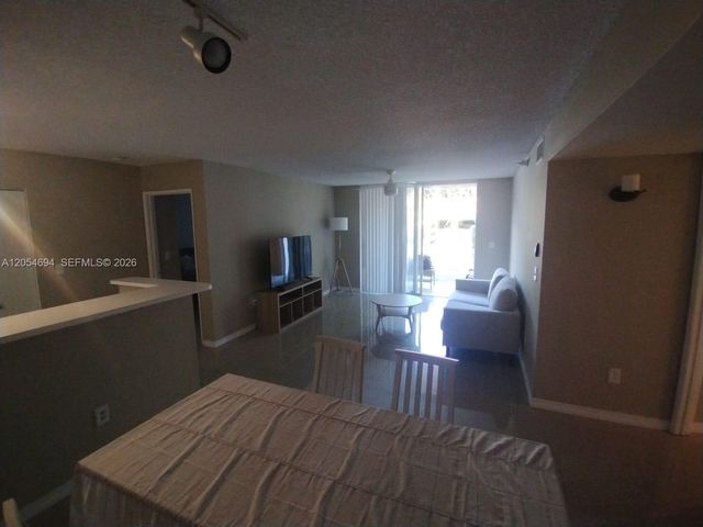 111 Yacht Club Way 107, Hypoluxo, FL 33462