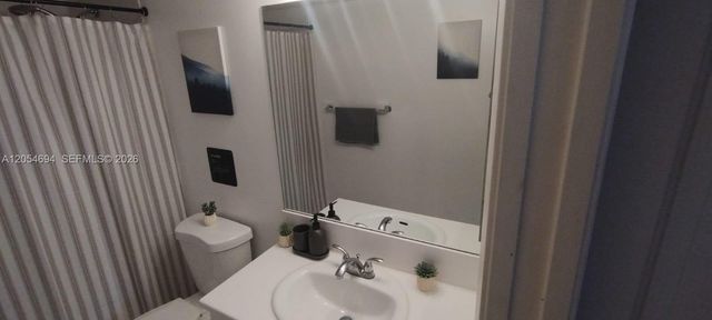 111 Yacht Club Way 107, Hypoluxo, FL 33462