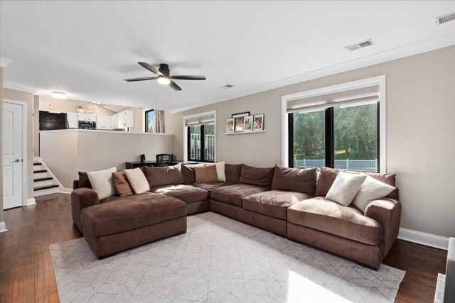 7269 Bancroft Way, Inver Grove Heights, MN 55077