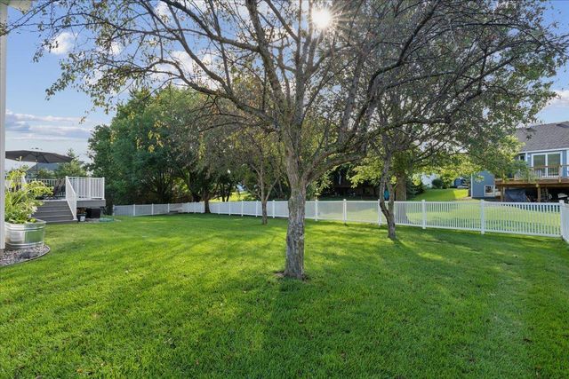 7269 Bancroft Way, Inver Grove Heights, MN 55077