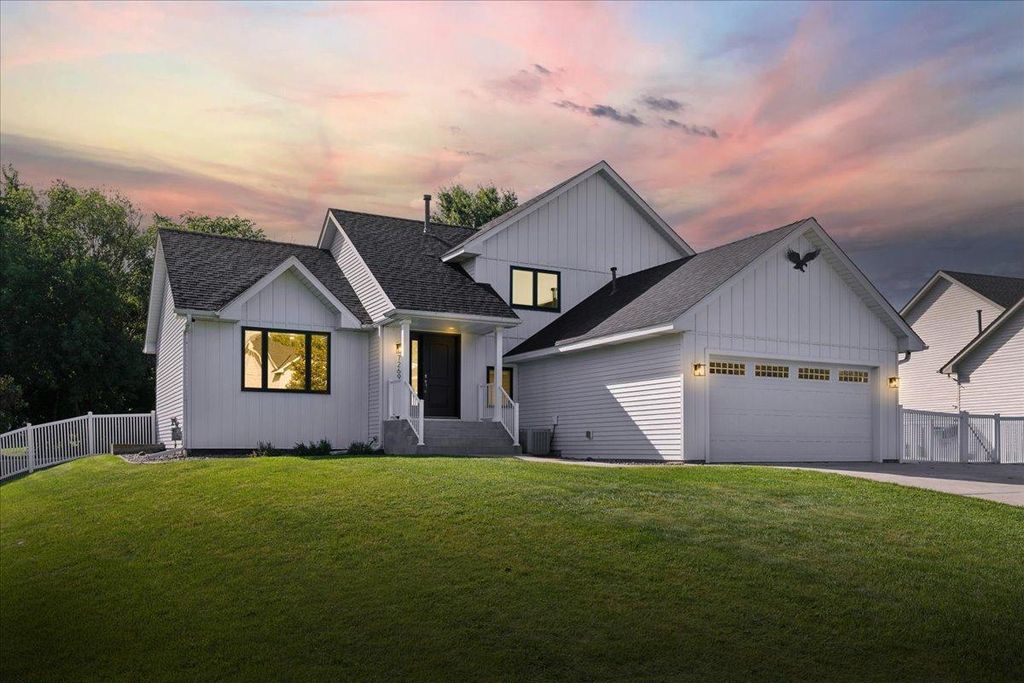 7269 Bancroft Way, Inver Grove Heights, MN 55077