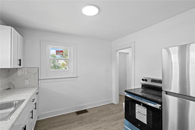 3925 Hoover Avenue, Dayton, OH 45402