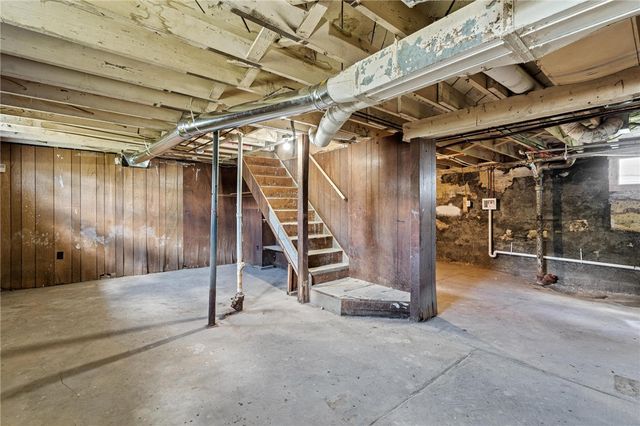 3925 Hoover Avenue, Dayton, OH 45402