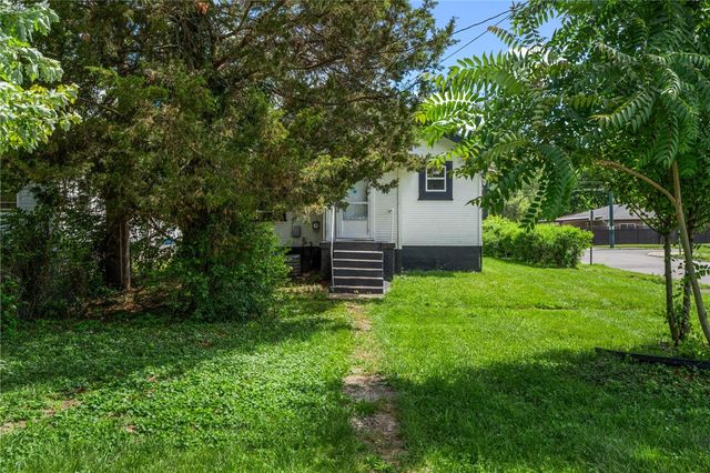 3925 Hoover Avenue, Dayton, OH 45402