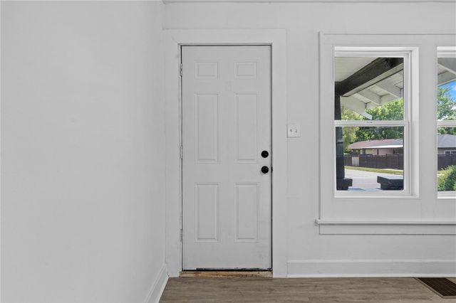3925 Hoover Avenue, Dayton, OH 45402