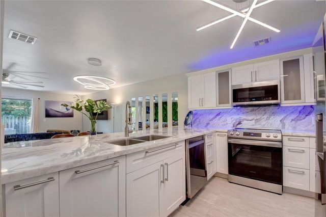 246 Avenue L, Delray Beach, FL 33483