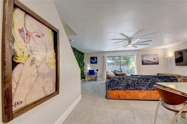 246 Avenue L, Delray Beach, FL 33483