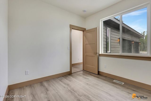 14342 W Peak Circle, Big Lake, AK 99623