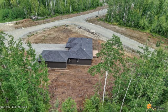14342 W Peak Circle, Big Lake, AK 99623