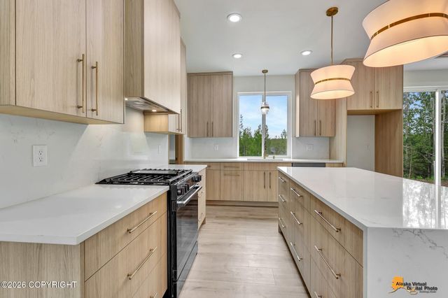 14342 W Peak Circle, Big Lake, AK 99623