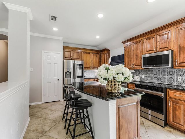 5600 White Pine Drive, Mckinney, TX 75070