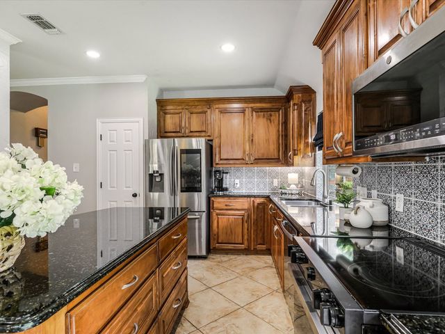 5600 White Pine Drive, Mckinney, TX 75070