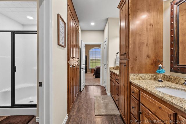 403105 W 2330 Drive, Bartlesville, OK 74006