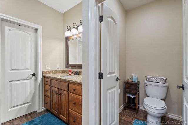 403105 W 2330 Drive, Bartlesville, OK 74006