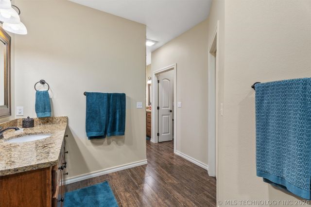 403105 W 2330 Drive, Bartlesville, OK 74006