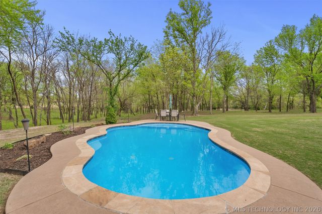 403105 W 2330 Drive, Bartlesville, OK 74006