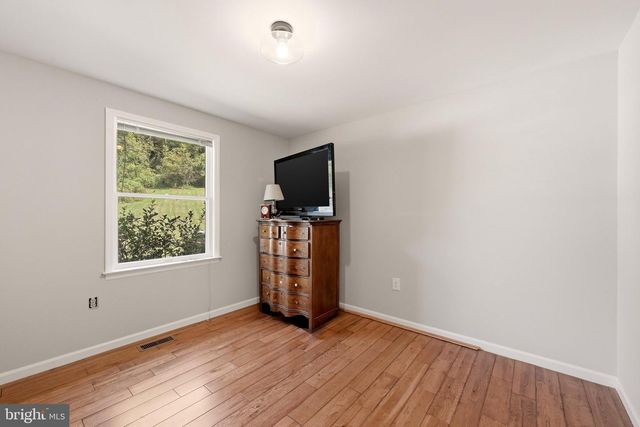 3519 REMOUNT RD, Front Royal, VA 22630