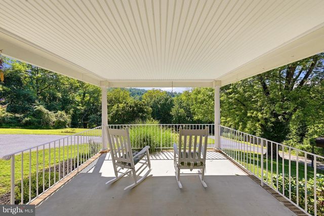 3519 REMOUNT RD, Front Royal, VA 22630