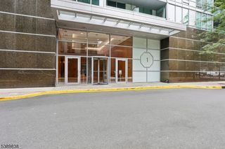 1 Shore Ln 1703, Jersey City, NJ 07310