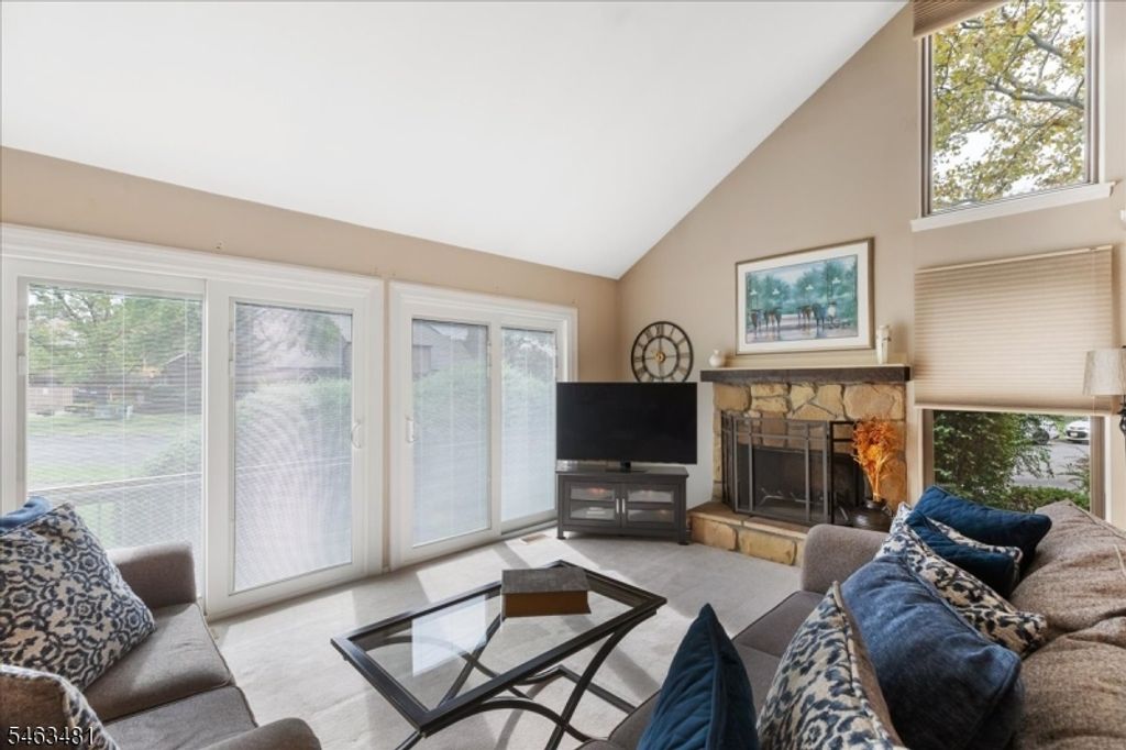 112 Bluebird Dr 2C, Hillsborough Twp., NJ 08844 — photo 5