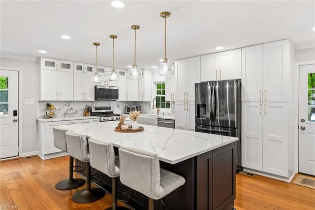 3200 Seven Springs Road, Hillsborough, NC 27278