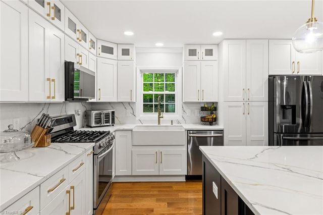 3200 Seven Springs Road, Hillsborough, NC 27278