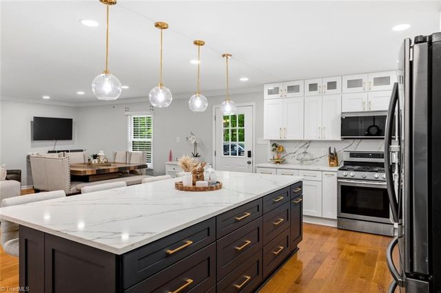 3200 Seven Springs Road, Hillsborough, NC 27278