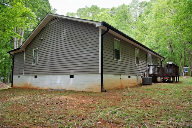 3200 Seven Springs Road, Hillsborough, NC 27278