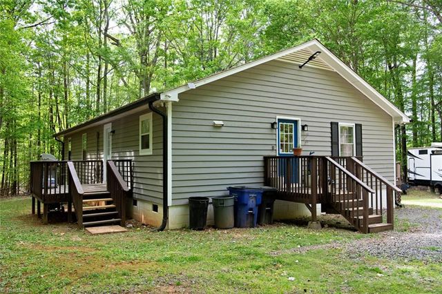 3200 Seven Springs Road, Hillsborough, NC 27278