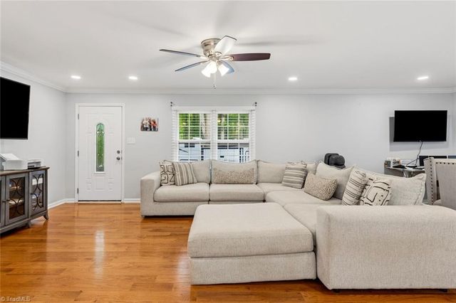 3200 Seven Springs Road, Hillsborough, NC 27278