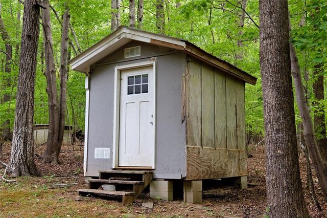 3200 Seven Springs Road, Hillsborough, NC 27278