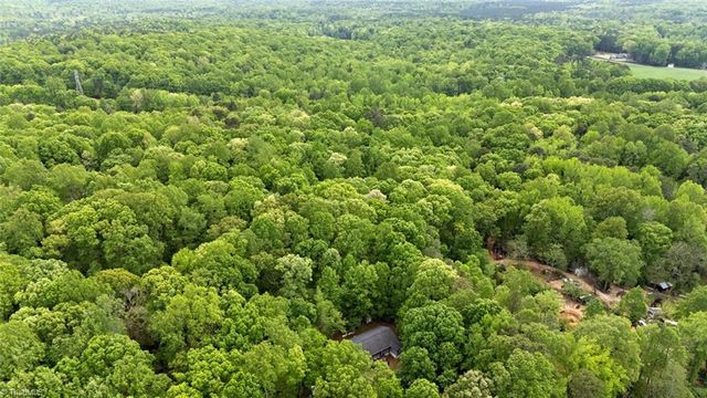 3200 Seven Springs Road, Hillsborough, NC 27278