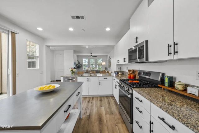 731 Forest Park Boulevard, Oxnard, CA 93036
