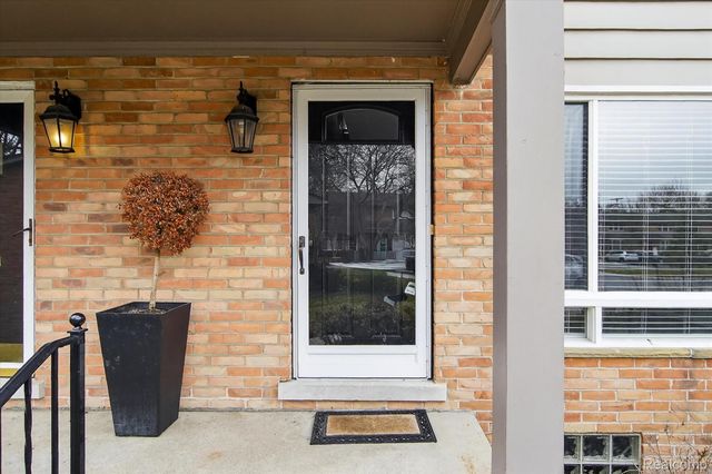 1043 N Old Woodward Avenue 2, Birmingham, MI 48009